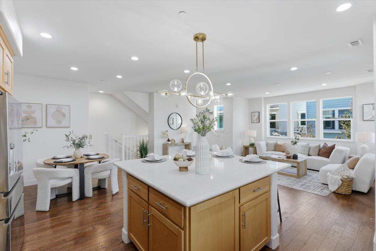 Detail Gallery Image 21 of 45 For 125 Maidenhair Ter, Sunnyvale,  CA 94086 - 3 Beds | 3/1 Baths