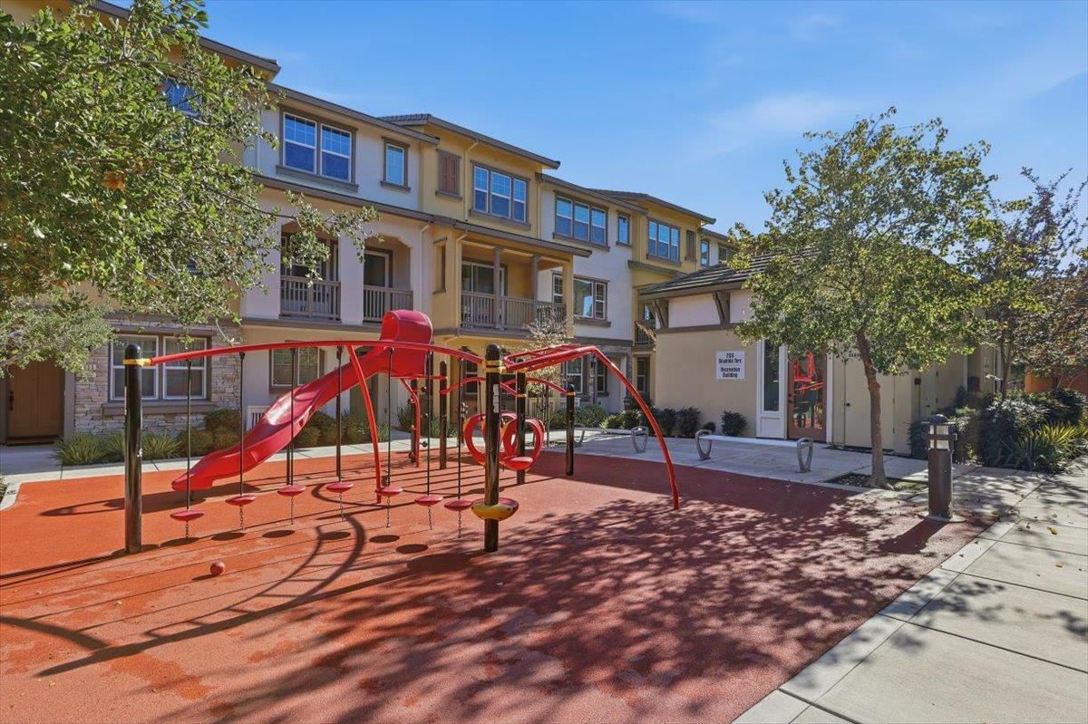 Detail Gallery Image 44 of 45 For 125 Maidenhair Ter, Sunnyvale,  CA 94086 - 3 Beds | 3/1 Baths