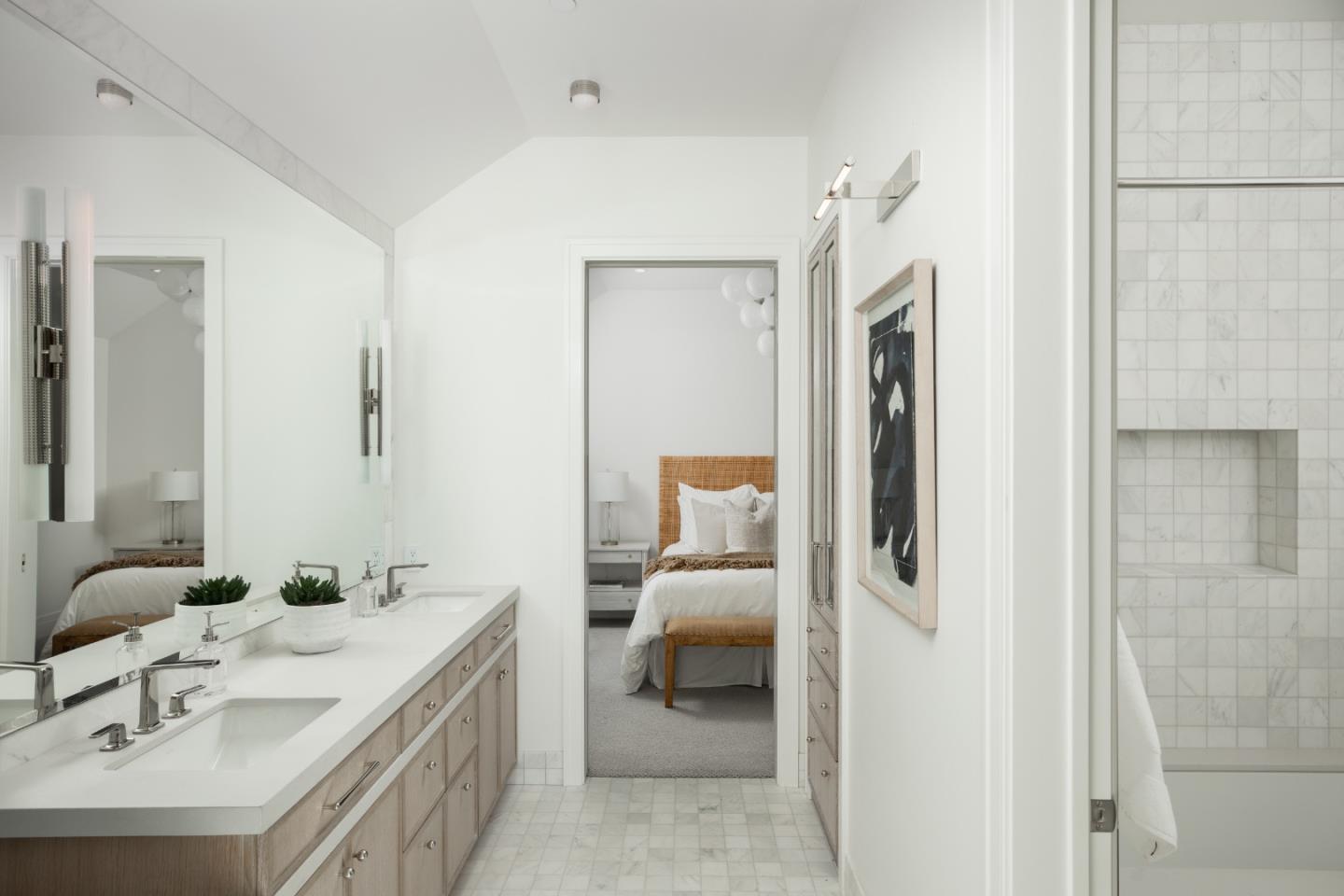 Detail Gallery Image 15 of 34 For 26321 Alexander Pl, Los Altos Hills,  CA 94022 - 6 Beds | 6/2 Baths