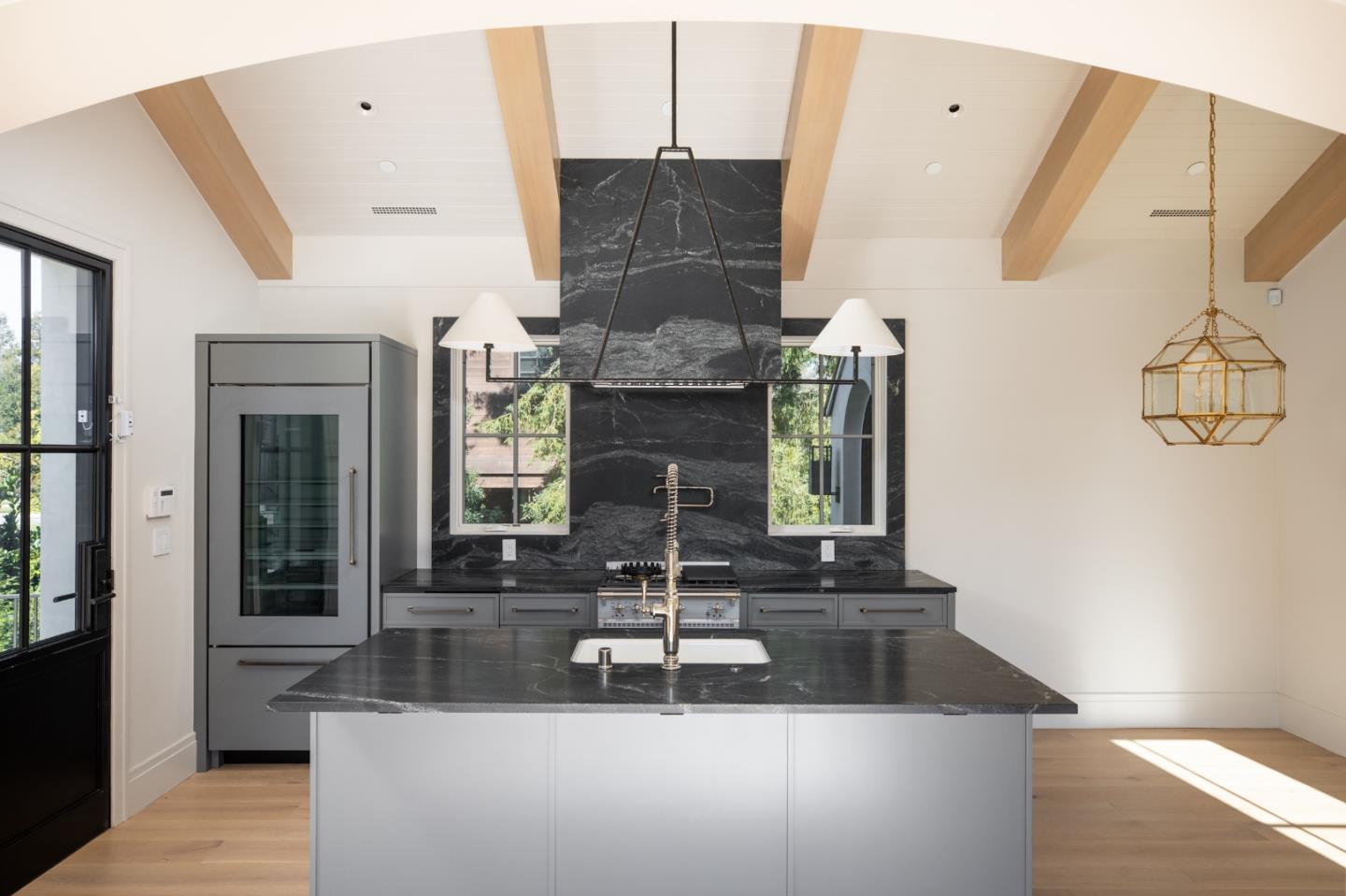 Detail Gallery Image 25 of 34 For 26321 Alexander Pl, Los Altos Hills,  CA 94022 - 6 Beds | 6/2 Baths