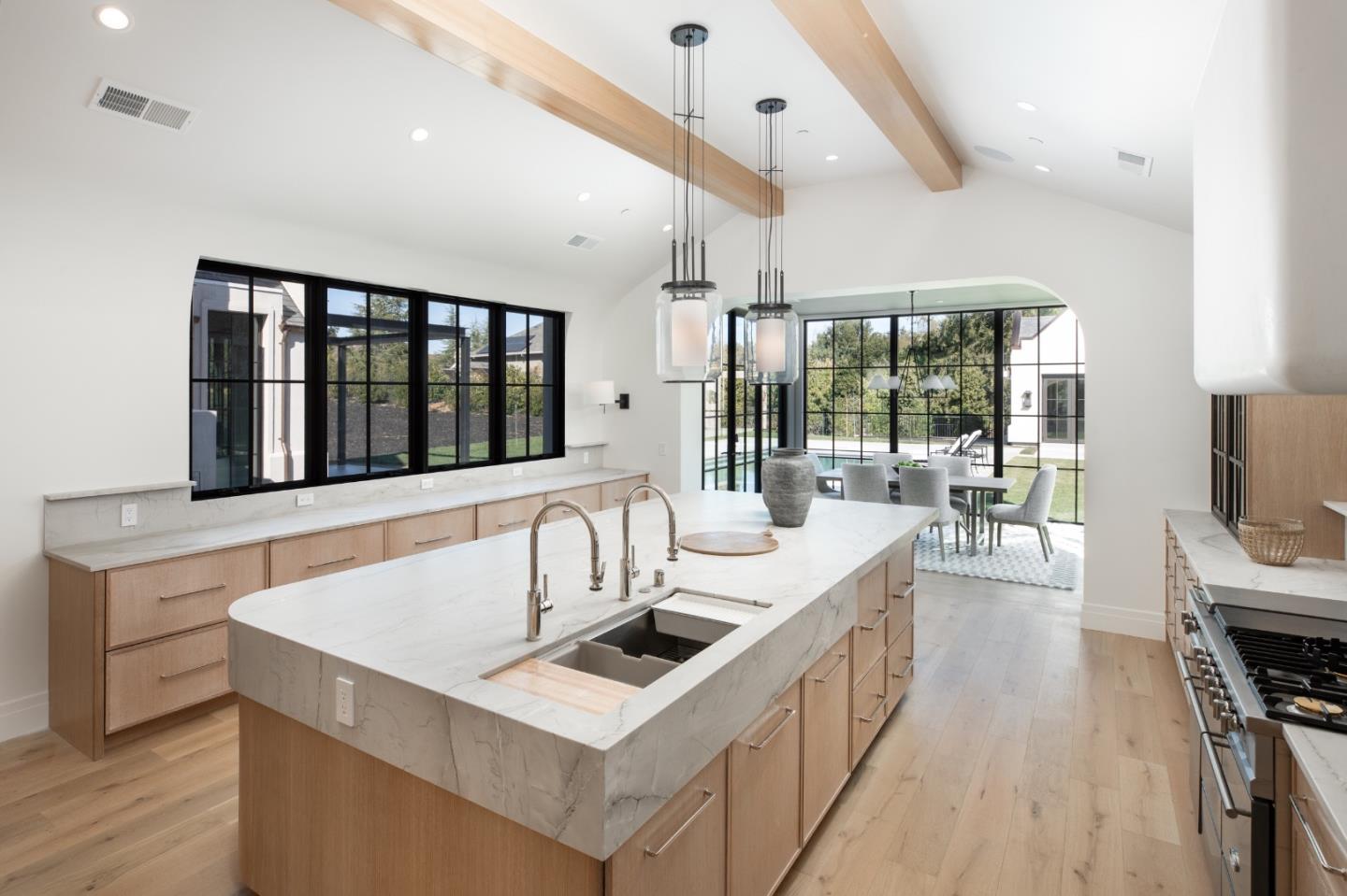 Detail Gallery Image 7 of 34 For 26321 Alexander Pl, Los Altos Hills,  CA 94022 - 6 Beds | 6/2 Baths