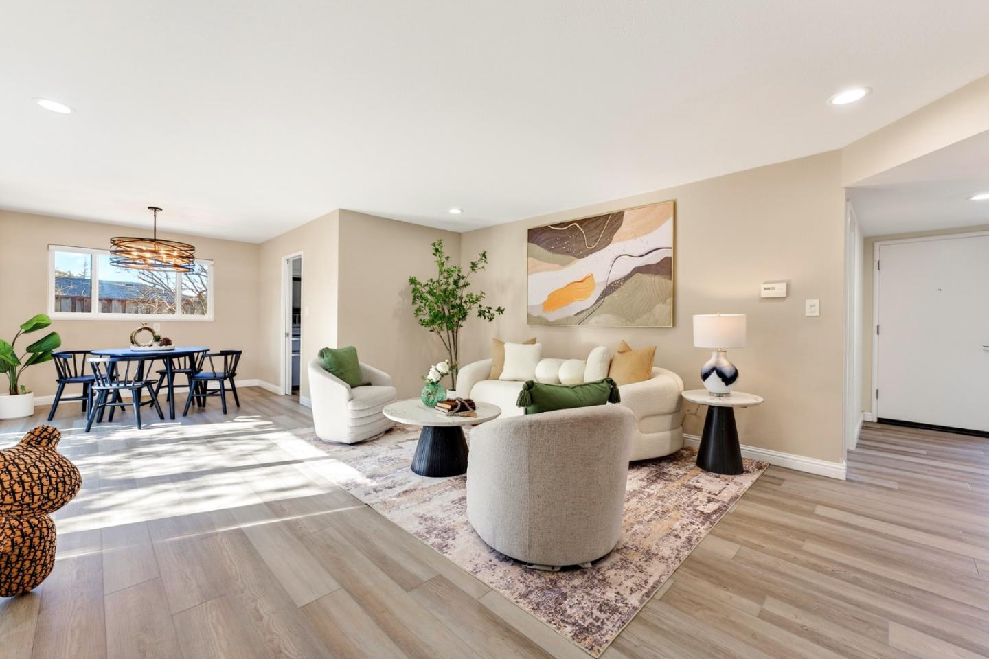 Detail Gallery Image 5 of 30 For 1525 S Mary Ave, Sunnyvale,  CA 94087 - 5 Beds | 2 Baths