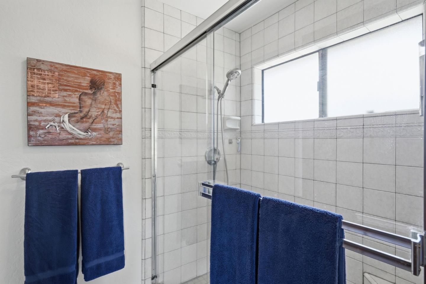 Detail Gallery Image 21 of 41 For 17200 Holiday Dr, Morgan Hill,  CA 95037 - 4 Beds | 3 Baths