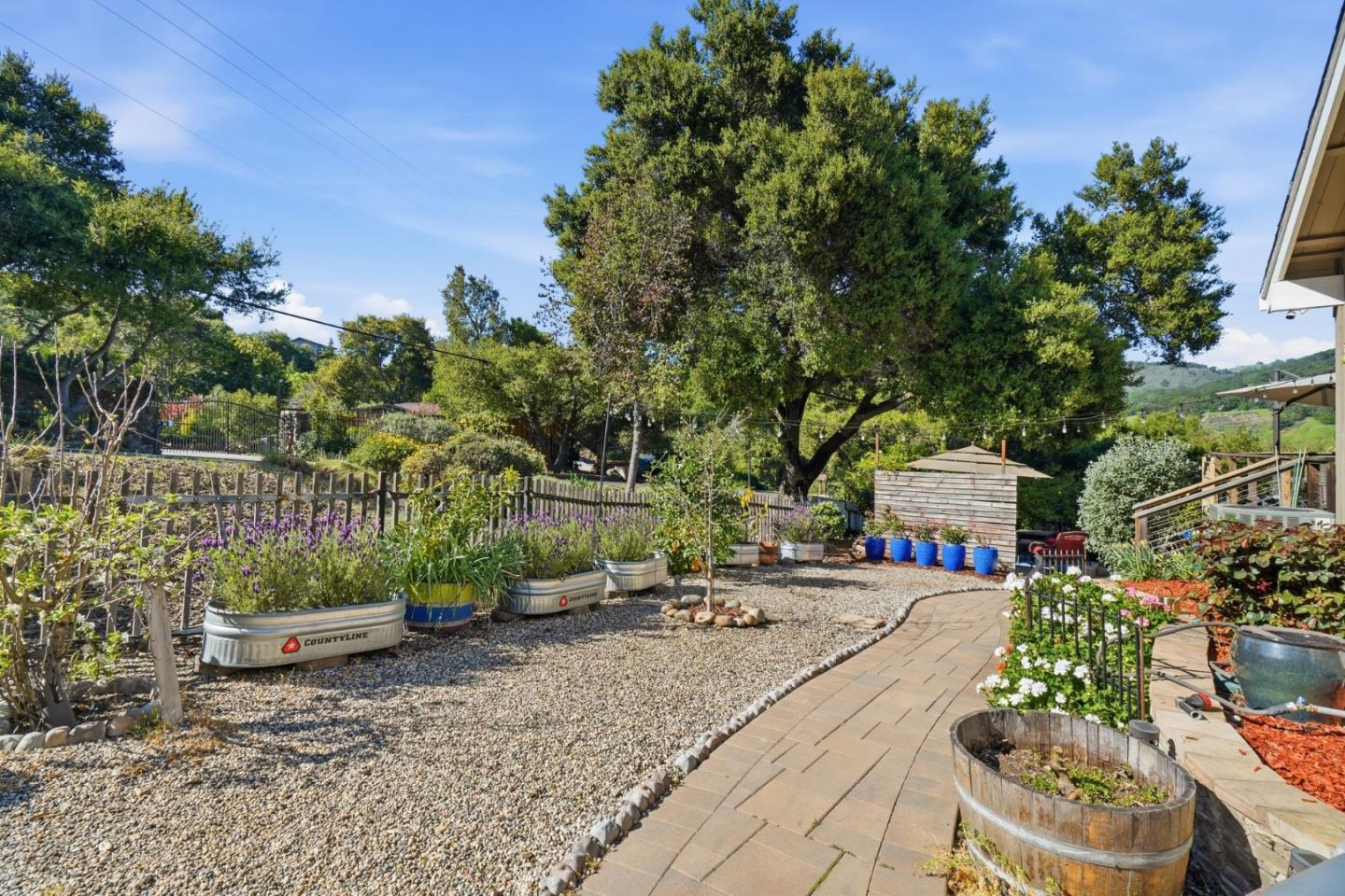 Detail Gallery Image 38 of 41 For 17200 Holiday Dr, Morgan Hill,  CA 95037 - 4 Beds | 3 Baths