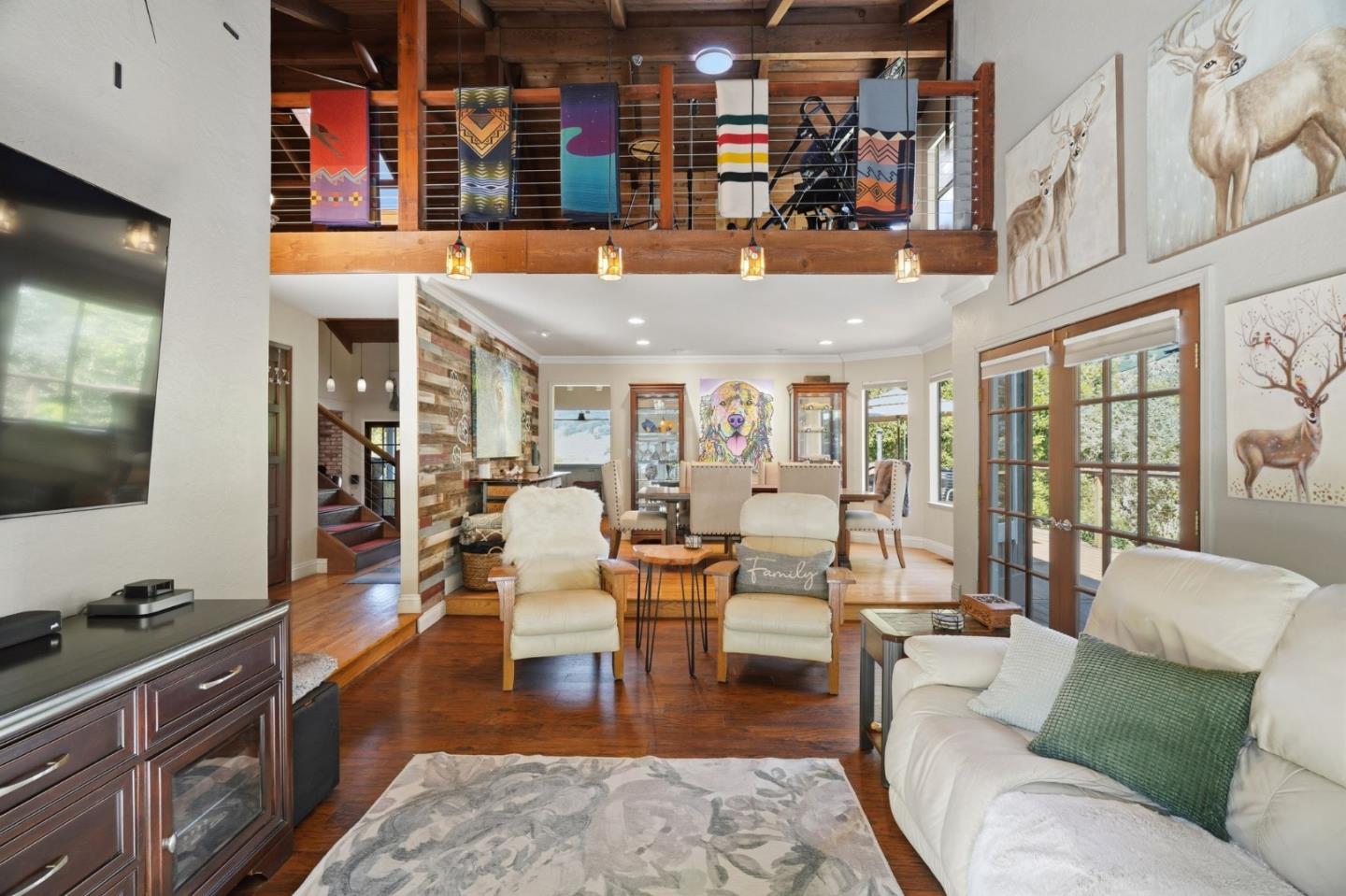 Detail Gallery Image 4 of 41 For 17200 Holiday Dr, Morgan Hill,  CA 95037 - 4 Beds | 3 Baths