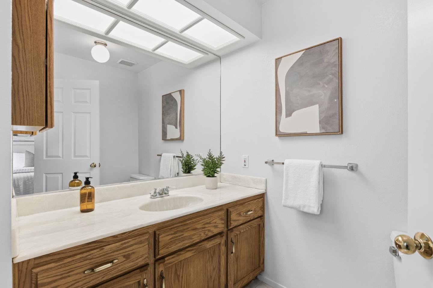 Detail Gallery Image 36 of 66 For 11915 Shadybrook Ct, Saratoga,  CA 95070 - 4 Beds | 4 Baths