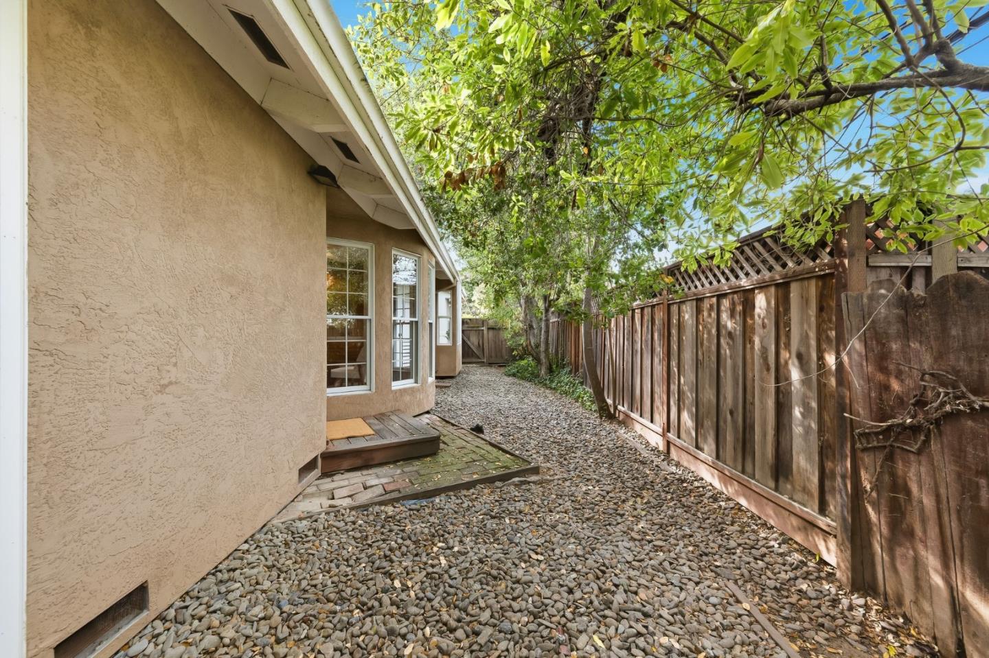 Detail Gallery Image 58 of 66 For 11915 Shadybrook Ct, Saratoga,  CA 95070 - 4 Beds | 4 Baths