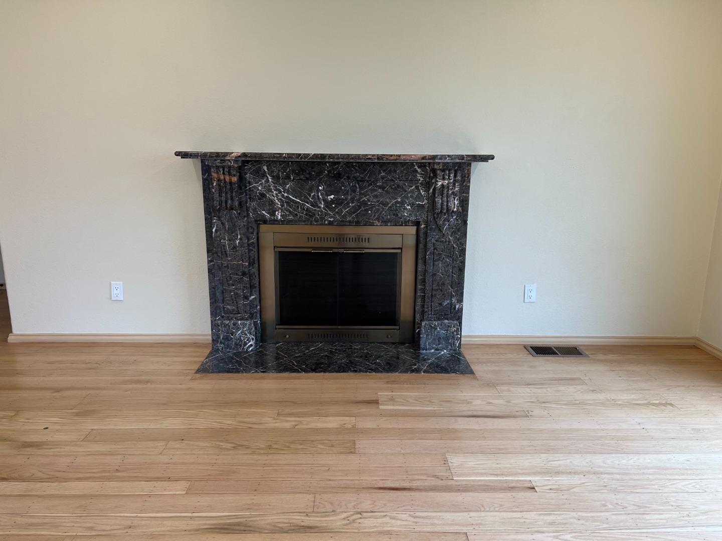 Detail Gallery Image 4 of 31 For 1343 Fargo Ave, San Leandro,  CA 94579 - 3 Beds | 2 Baths