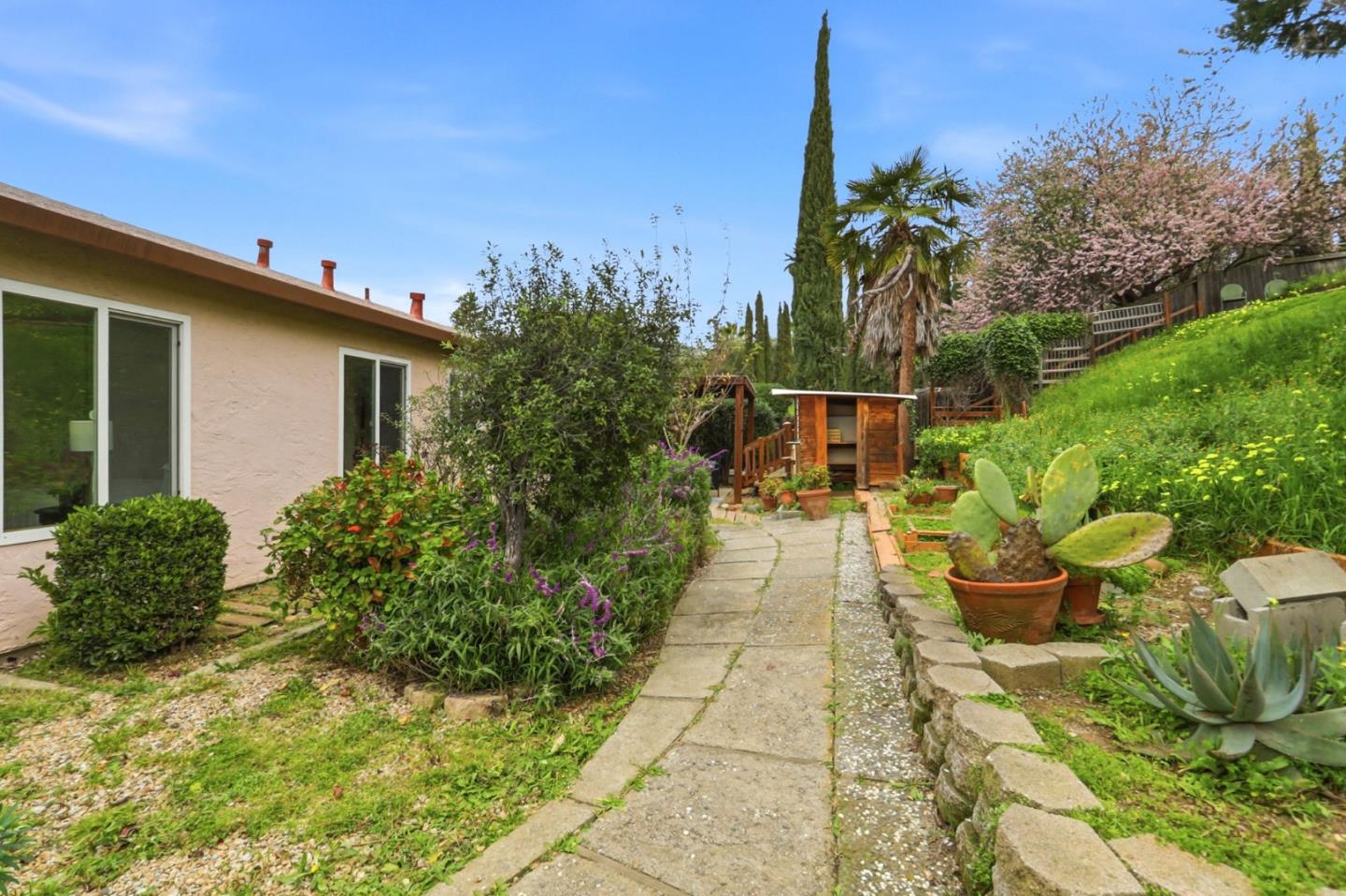 Detail Gallery Image 28 of 33 For 1578 Salmon Creek Ct, San Jose,  CA 95127 - 3 Beds | 2 Baths