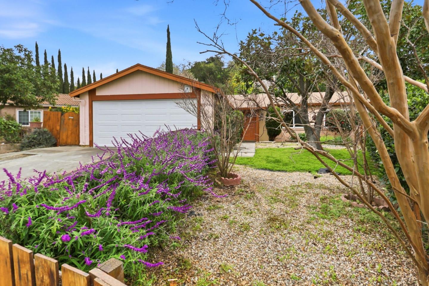 Detail Gallery Image 4 of 33 For 1578 Salmon Creek Ct, San Jose,  CA 95127 - 3 Beds | 2 Baths