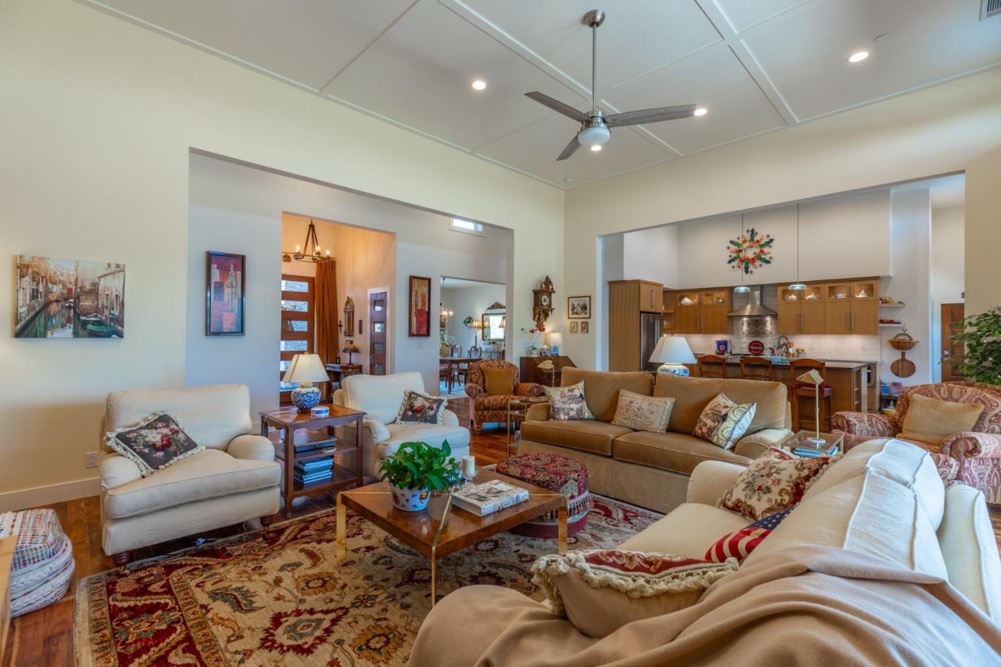 Detail Gallery Image 16 of 25 For 60 Tortola Way, Hollister,  CA 95023 - 4 Beds | 2/1 Baths