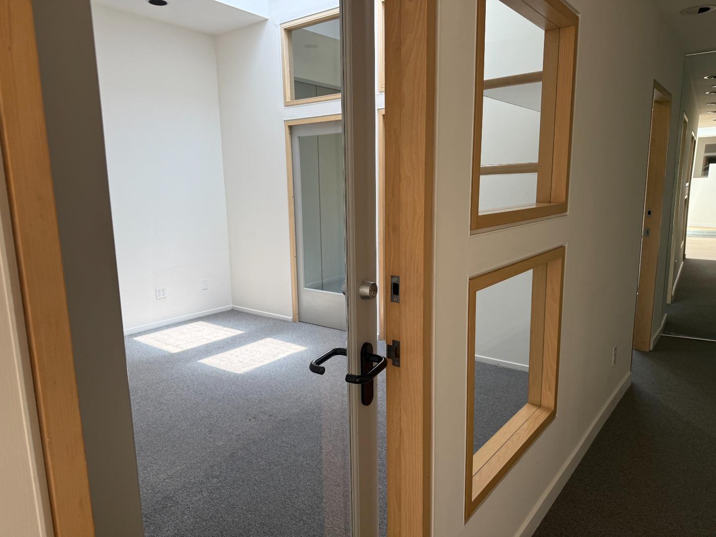 Detail Gallery Image 2 of 4 For 1315 Pacific a,  Santa Cruz,  CA 95060 - – Beds | – Baths