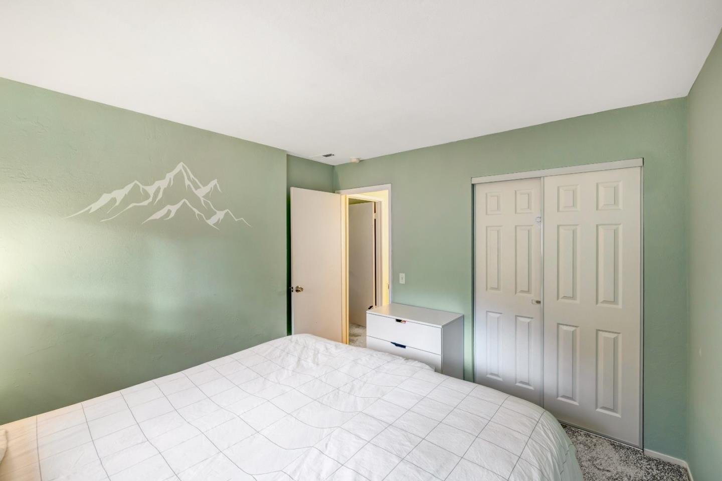 Detail Gallery Image 18 of 28 For 19223 Creekside Ln, Salinas,  CA 93908 - 2 Beds | 1/1 Baths