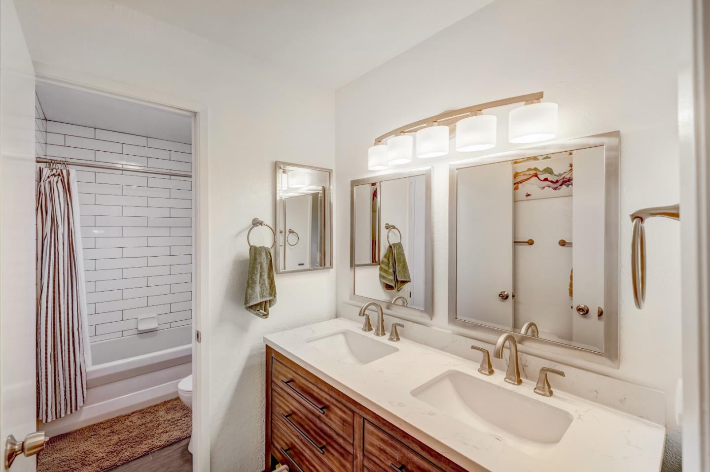 Detail Gallery Image 19 of 28 For 19223 Creekside Ln, Salinas,  CA 93908 - 2 Beds | 1/1 Baths