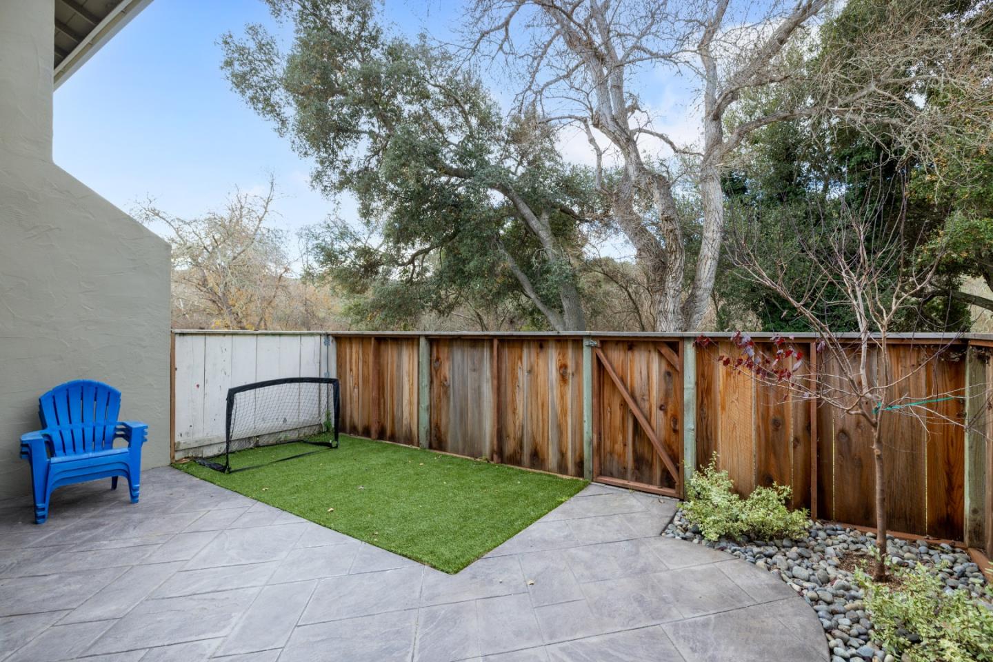 Detail Gallery Image 22 of 28 For 19223 Creekside Ln, Salinas,  CA 93908 - 2 Beds | 1/1 Baths