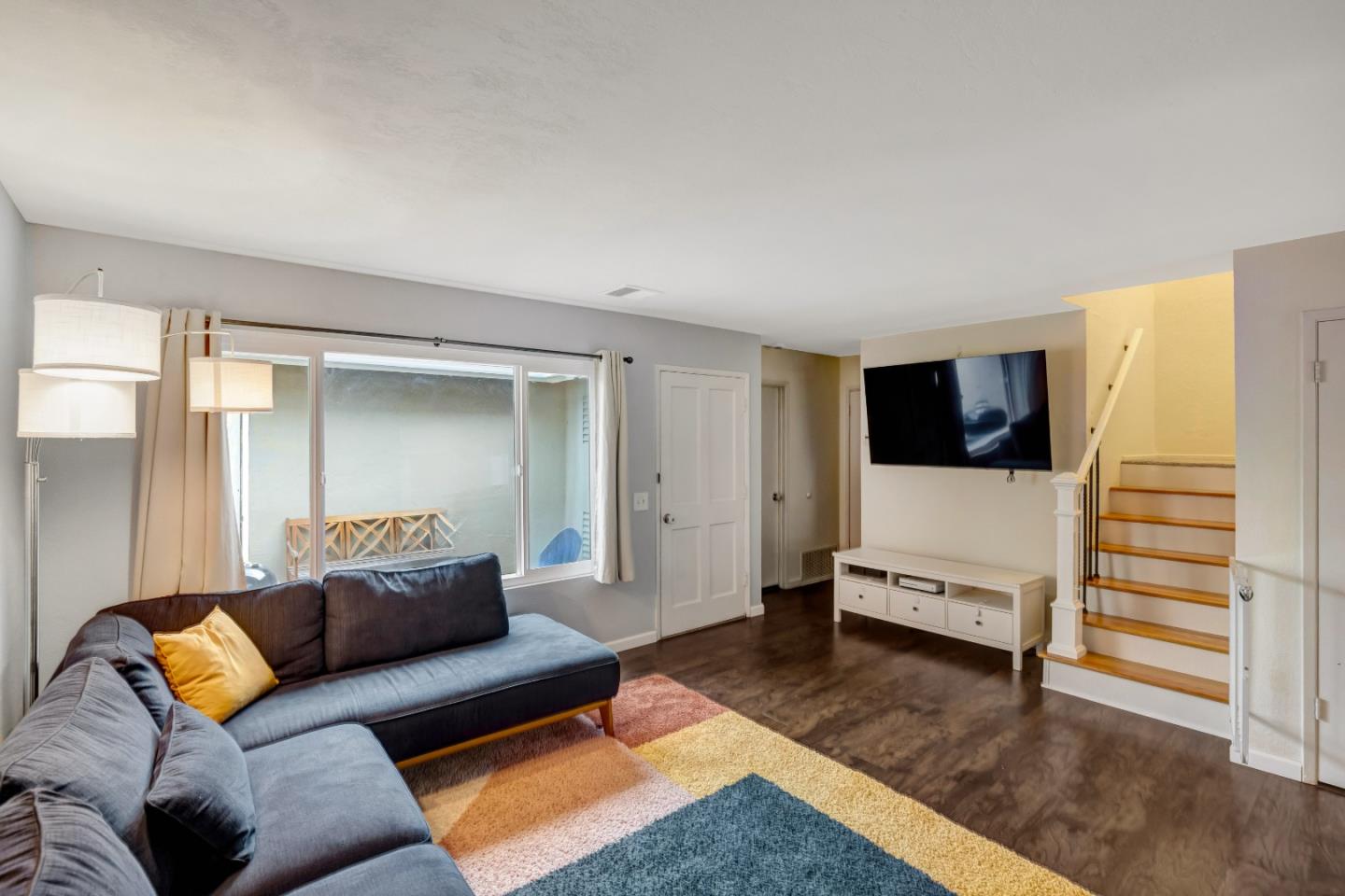 Detail Gallery Image 7 of 28 For 19223 Creekside Ln, Salinas,  CA 93908 - 2 Beds | 1/1 Baths