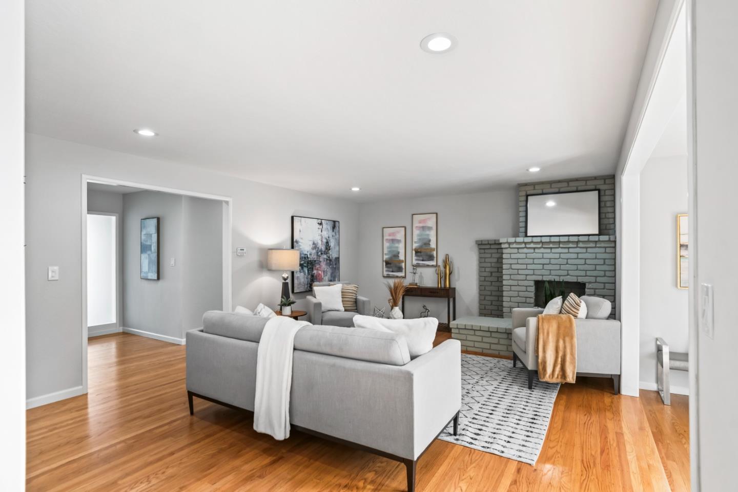 Detail Gallery Image 4 of 29 For 1653 Waxwing Ave, Sunnyvale,  CA 94087 - 3 Beds | 2 Baths