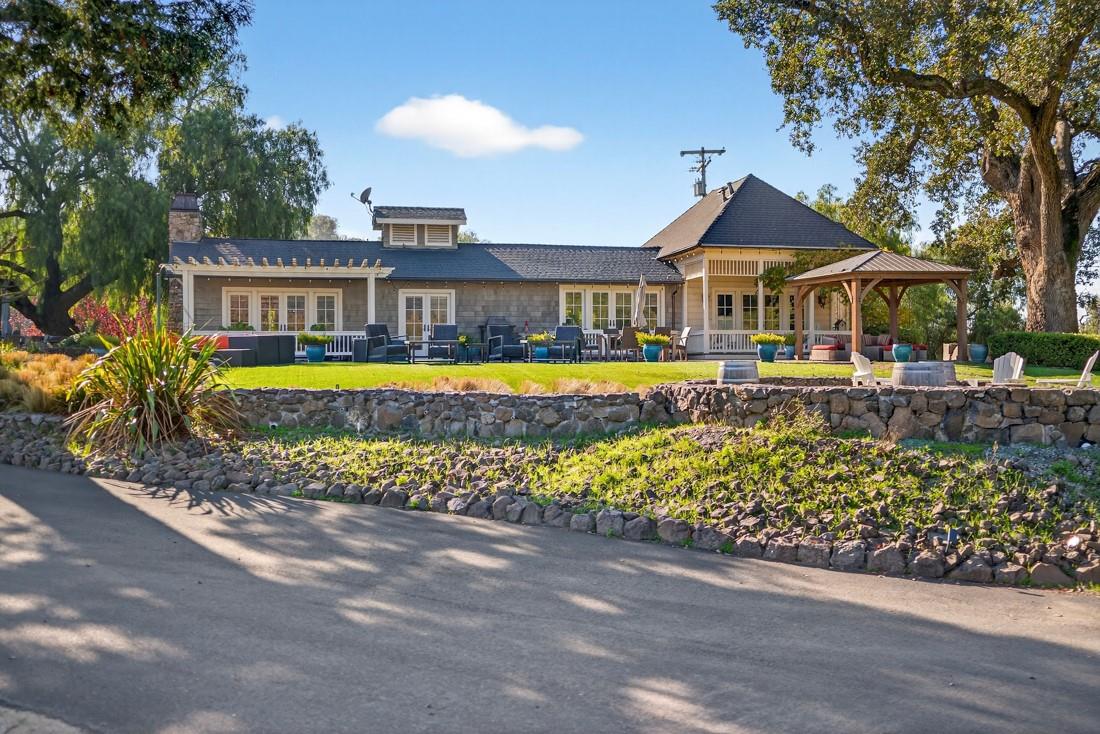 Detail Gallery Image 7 of 52 For 3970 Leavesley Rd, Gilroy,  CA 95020 - – Beds | – Baths