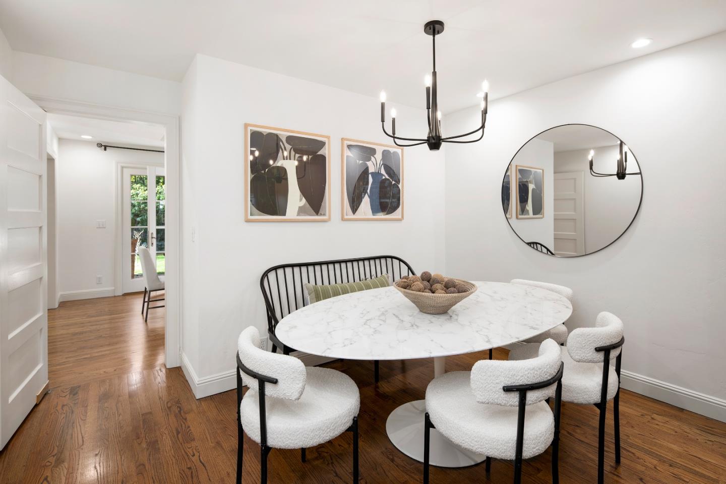 Detail Gallery Image 20 of 48 For 845 Magnolia St, Menlo Park,  CA 94025 - 3 Beds | 3 Baths