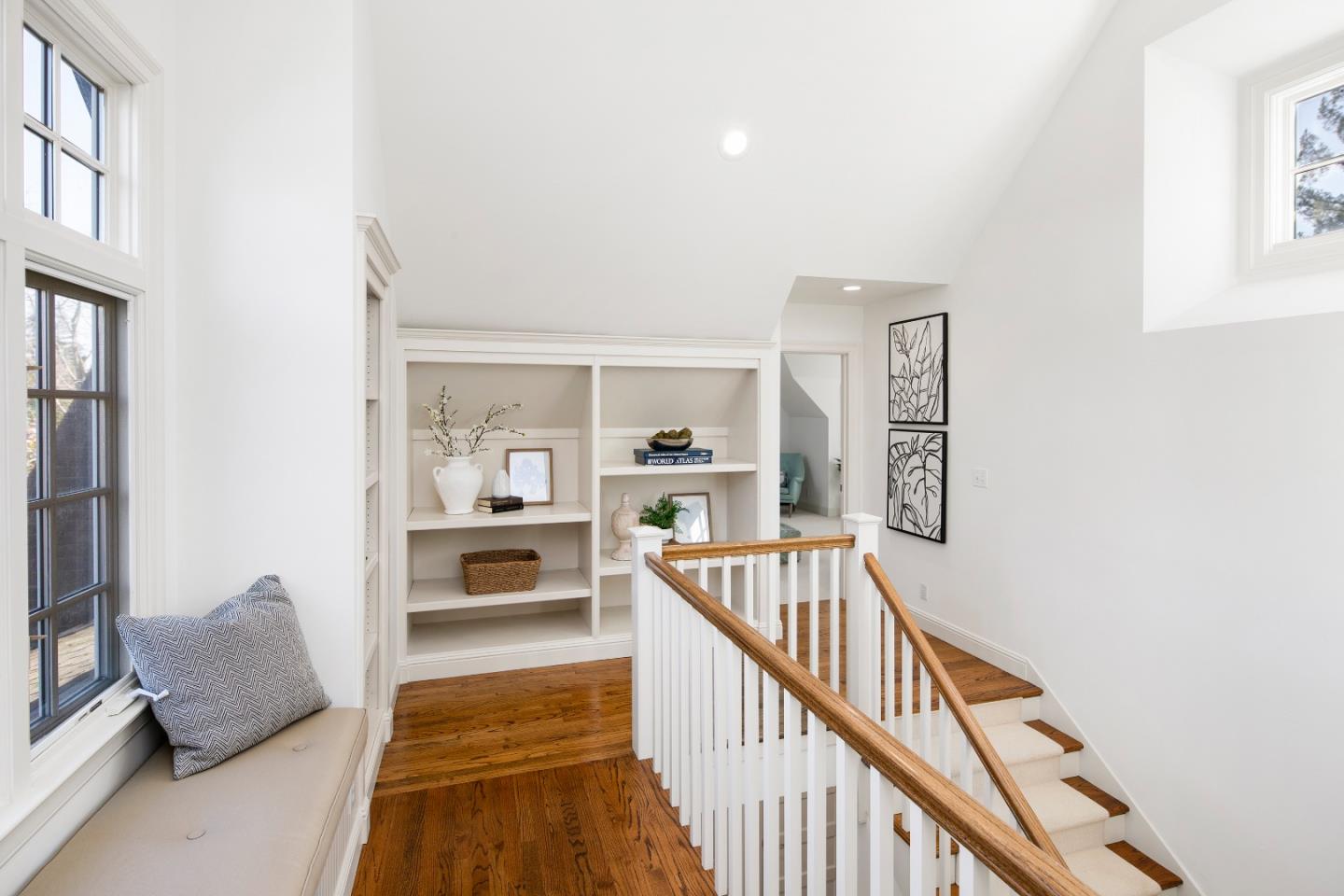 Detail Gallery Image 35 of 48 For 845 Magnolia St, Menlo Park,  CA 94025 - 3 Beds | 3 Baths