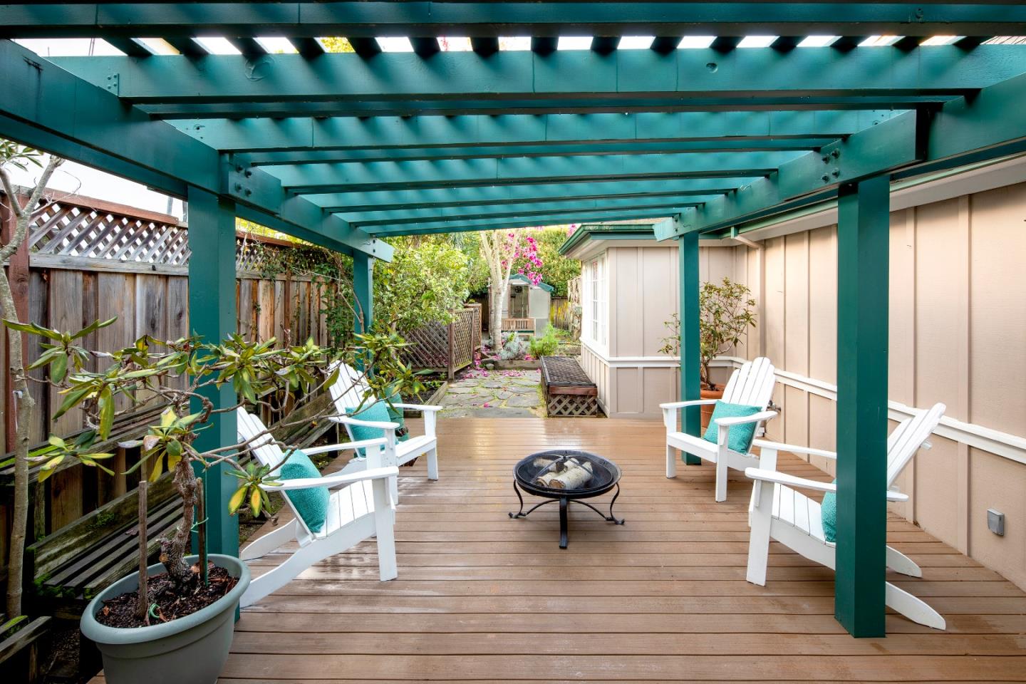 Detail Gallery Image 47 of 48 For 845 Magnolia St, Menlo Park,  CA 94025 - 3 Beds | 3 Baths