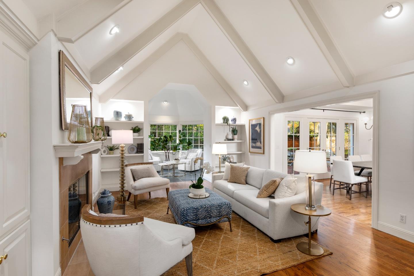 Detail Gallery Image 7 of 48 For 845 Magnolia St, Menlo Park,  CA 94025 - 3 Beds | 3 Baths