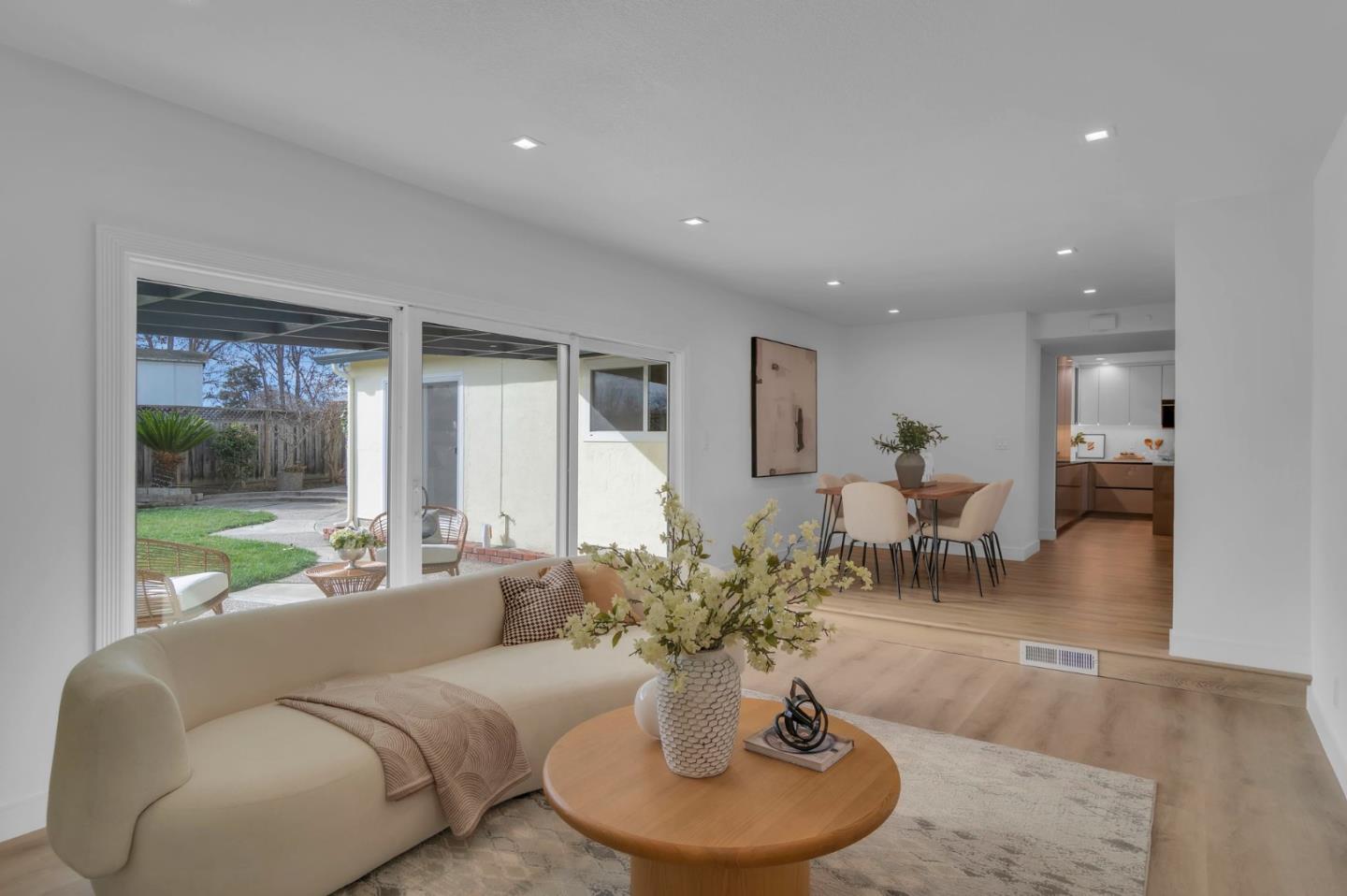 Detail Gallery Image 5 of 34 For 2921 Daisy Ct, Union City,  CA 94587 - 3 Beds | 2 Baths