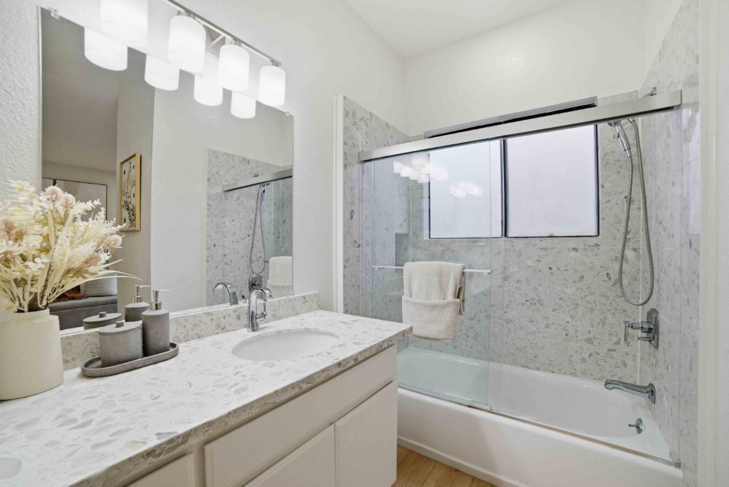 Detail Gallery Image 13 of 21 For 3735 Terstena Pl #157,  Santa Clara,  CA 95051 - 2 Beds | 1 Baths