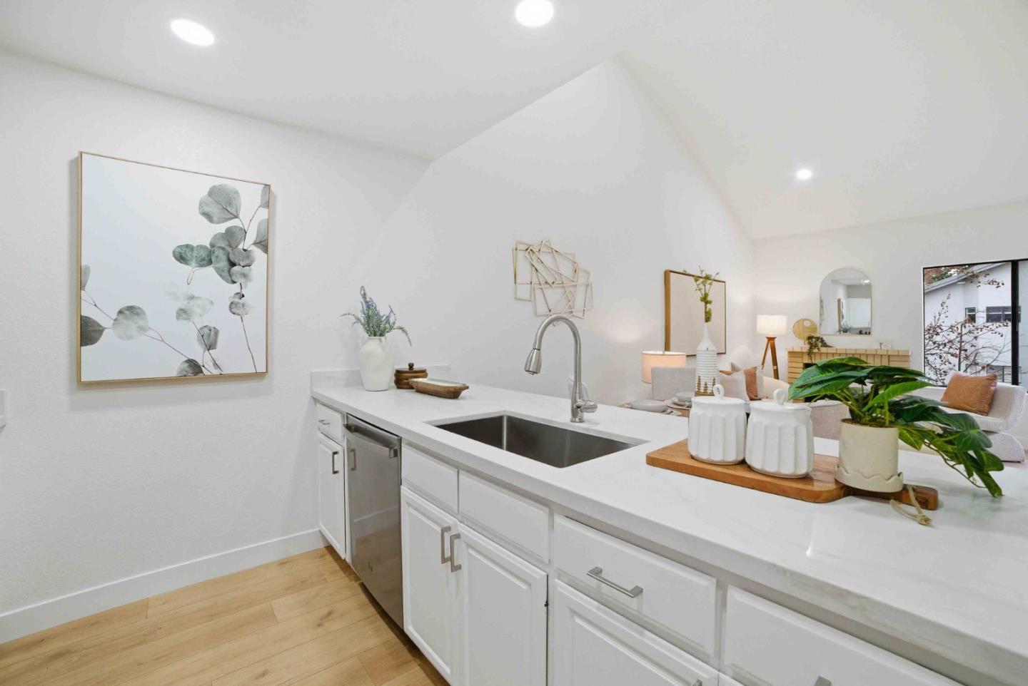 Detail Gallery Image 7 of 21 For 3735 Terstena Pl #157,  Santa Clara,  CA 95051 - 2 Beds | 1 Baths