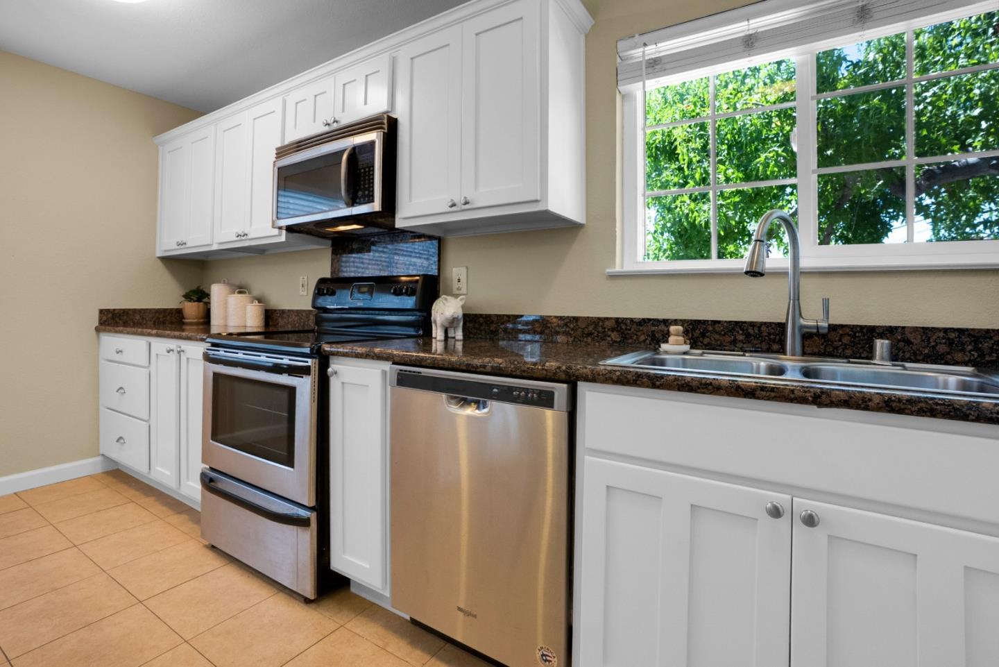 Detail Gallery Image 10 of 39 For 1461 Main St #1,  Santa Clara,  CA 95050 - 2 Beds | 2 Baths