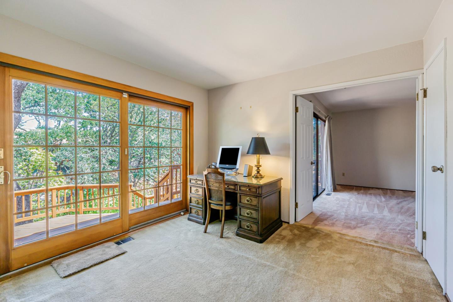 Detail Gallery Image 2 of 12 For 126 Saint Joan Ln, Pleasant Hill,  CA 94523 - 3 Beds | 2/1 Baths