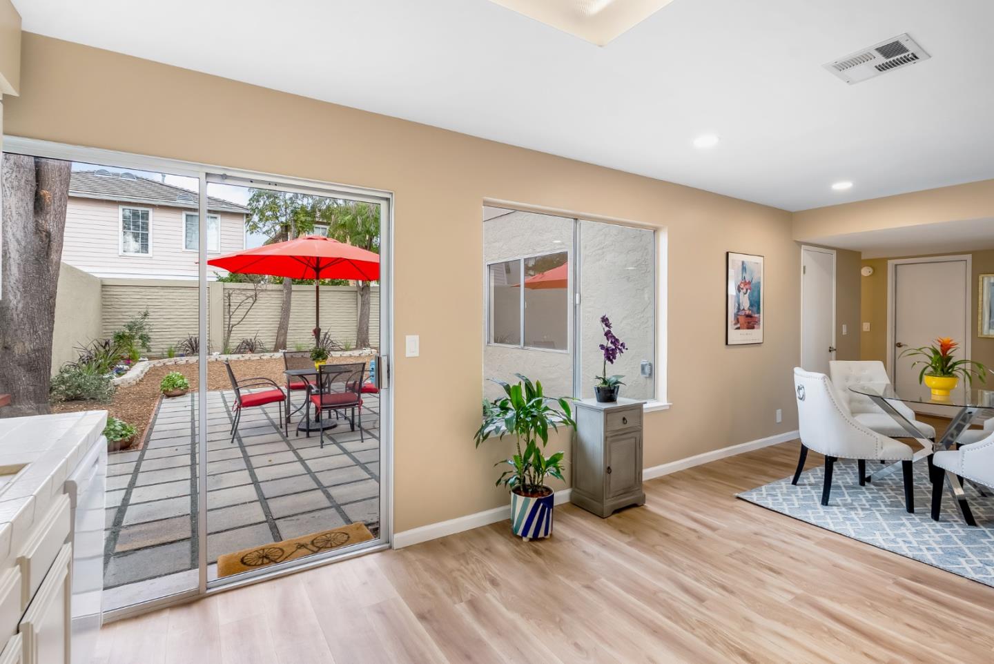 Detail Gallery Image 8 of 22 For 903 Calle De Verde, San Jose,  CA 95136 - 2 Beds | 1/1 Baths