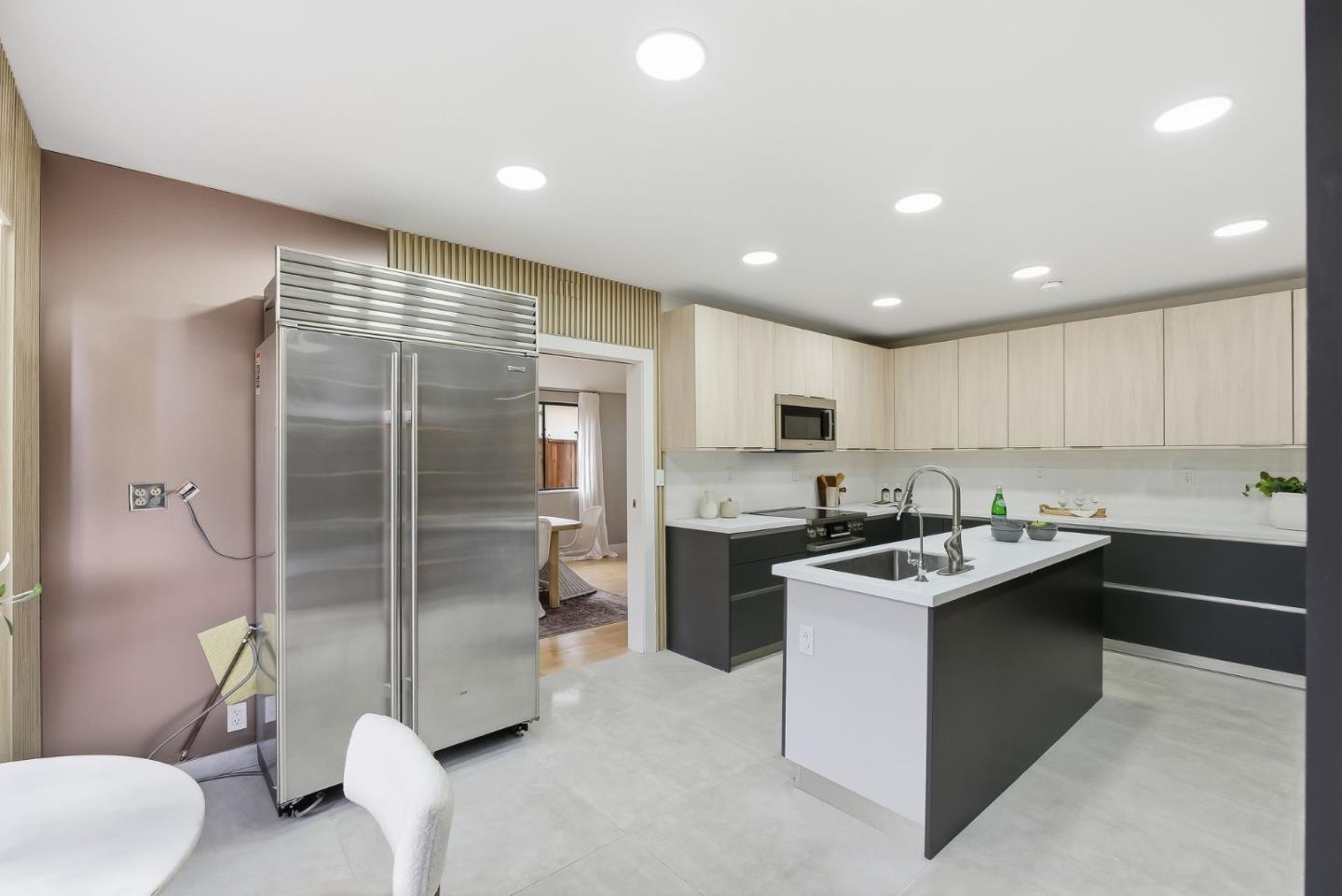 Detail Gallery Image 13 of 22 For 1450 Valcartier Dr, Sunnyvale,  CA 94087 - 4 Beds | 3/3 Baths