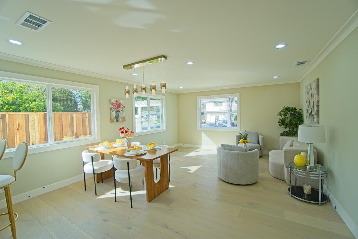 Detail Gallery Image 8 of 31 For 114 Cumulus Ave, Sunnyvale,  CA 94087 - 4 Beds | 3 Baths