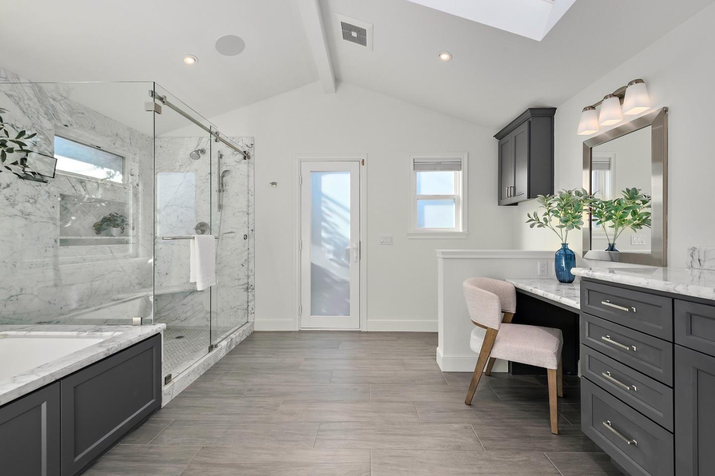 Detail Gallery Image 10 of 25 For 5451 Lauren Dr, San Jose,  CA 95124 - 5 Beds | 4 Baths