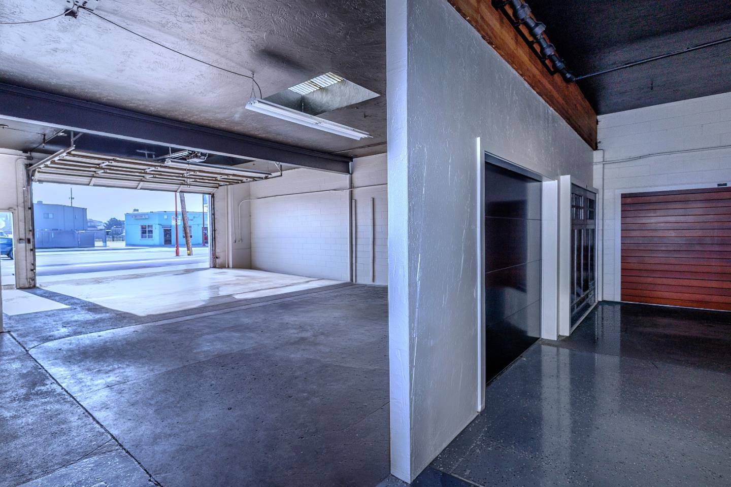 Detail Gallery Image 9 of 15 For 2951 Middlefield Rd, Redwood City,  CA 94063 - – Beds | – Baths