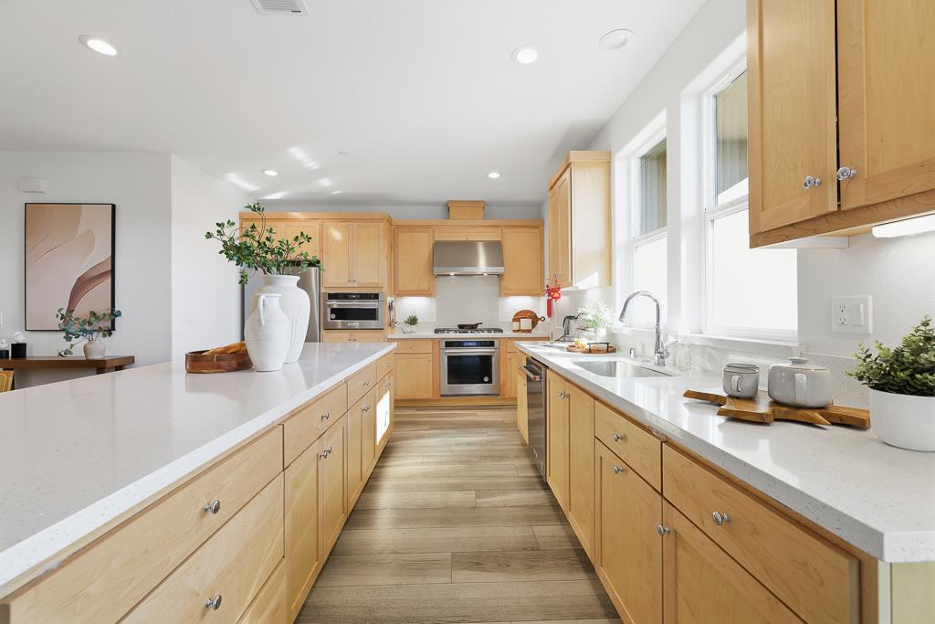 Detail Gallery Image 22 of 53 For 3675 Broadcast Cmn, Fremont,  CA 94538 - 4 Beds | 3/1 Baths