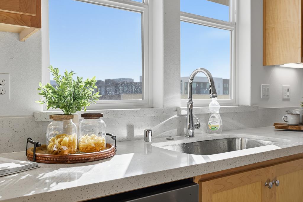 Detail Gallery Image 23 of 53 For 3675 Broadcast Cmn, Fremont,  CA 94538 - 4 Beds | 3/1 Baths