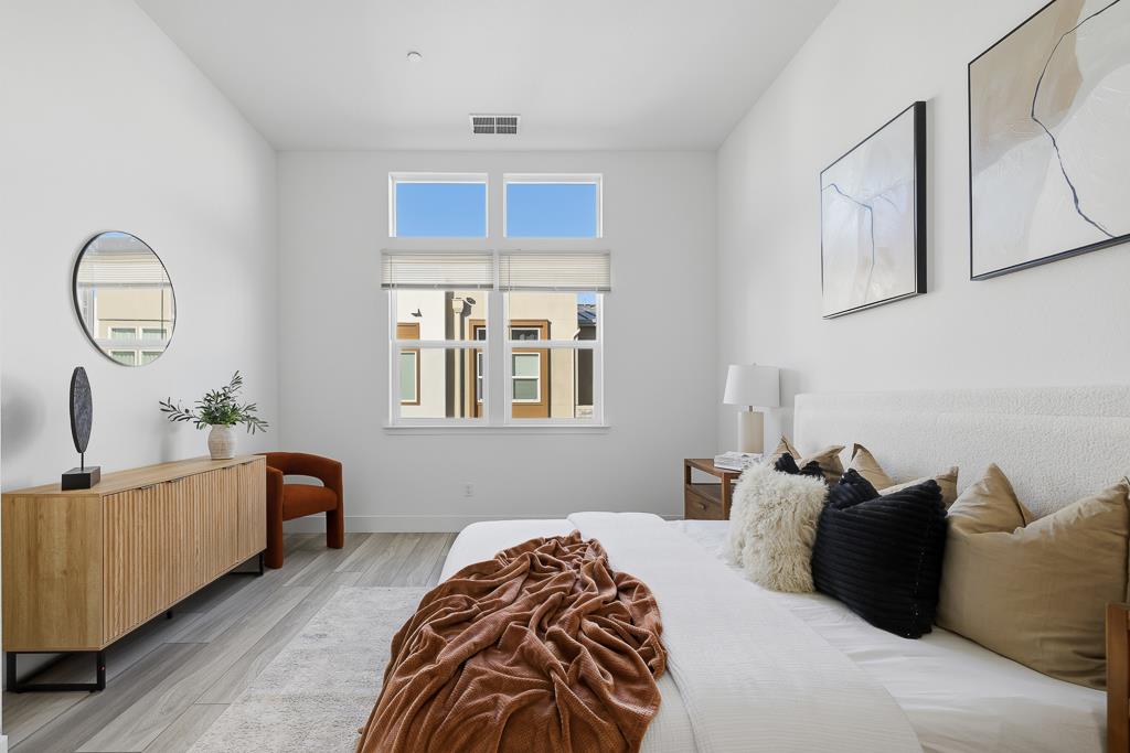 Detail Gallery Image 32 of 53 For 3675 Broadcast Cmn, Fremont,  CA 94538 - 4 Beds | 3/1 Baths