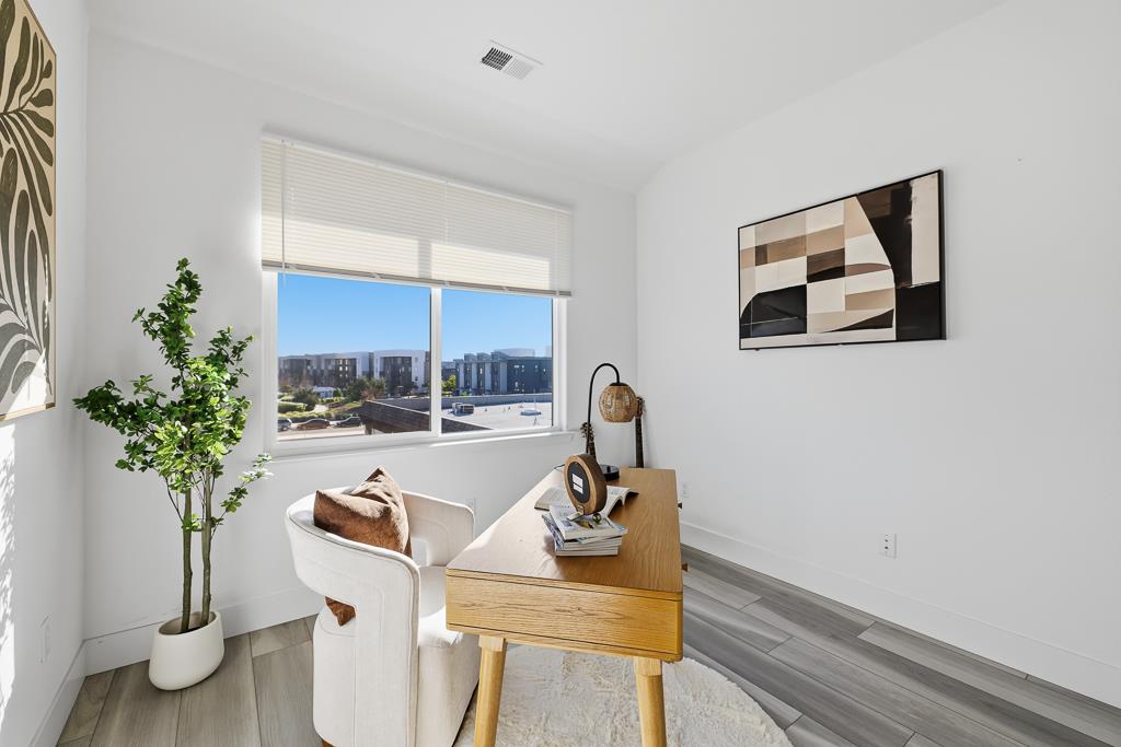 Detail Gallery Image 47 of 53 For 3675 Broadcast Cmn, Fremont,  CA 94538 - 4 Beds | 3/1 Baths