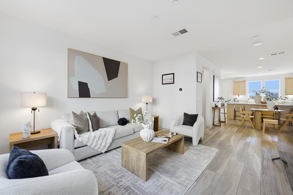 Detail Gallery Image 6 of 53 For 3675 Broadcast Cmn, Fremont,  CA 94538 - 4 Beds | 3/1 Baths