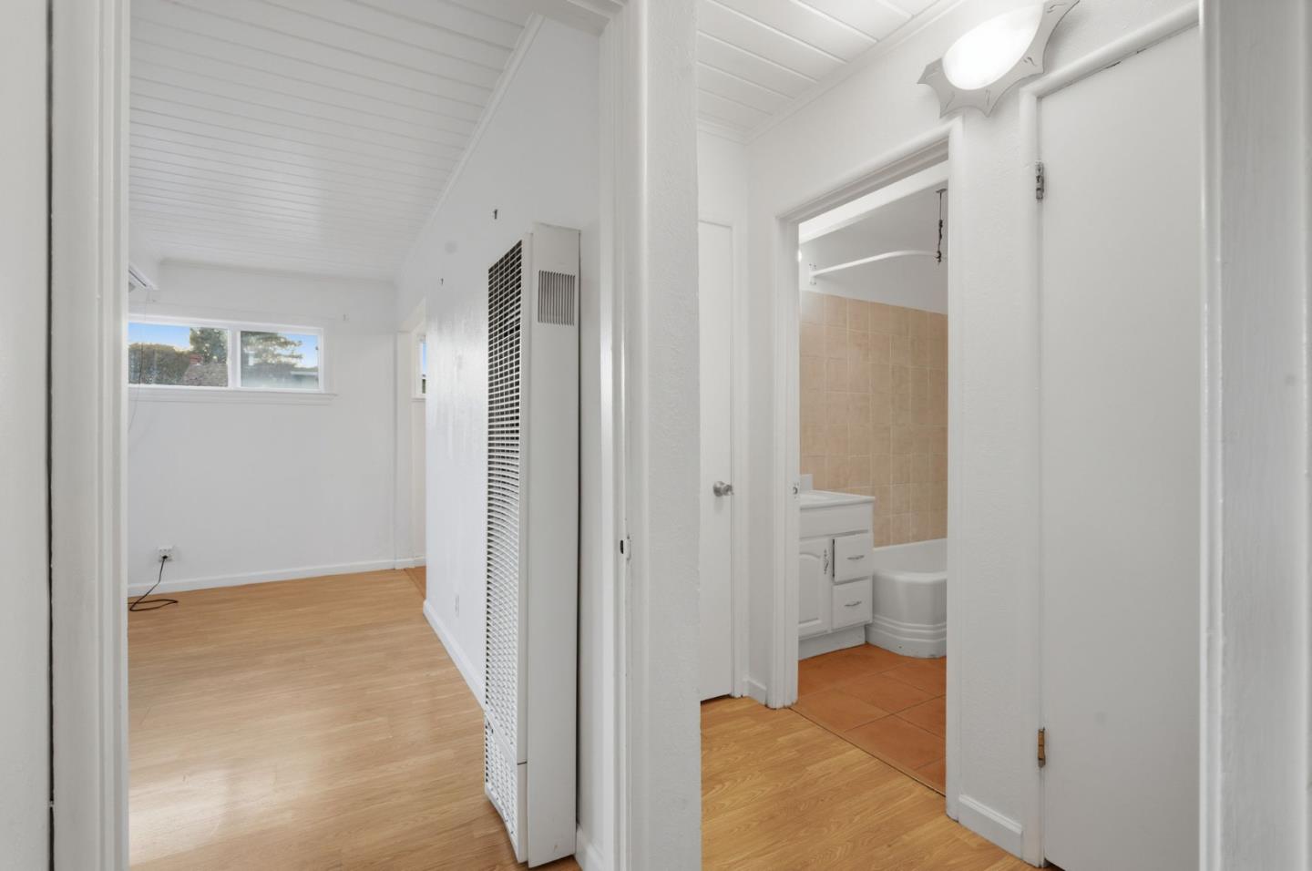 Detail Gallery Image 26 of 53 For 2350-2352 Sacramento St, Berkeley,  CA 94702 - – Beds | – Baths