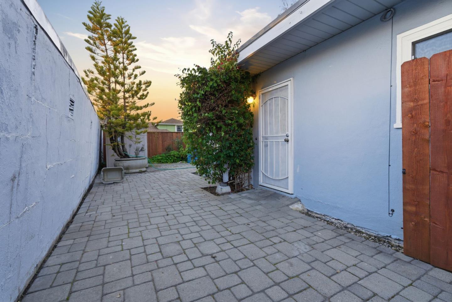 Detail Gallery Image 38 of 53 For 2350-2352 Sacramento St, Berkeley,  CA 94702 - – Beds | – Baths