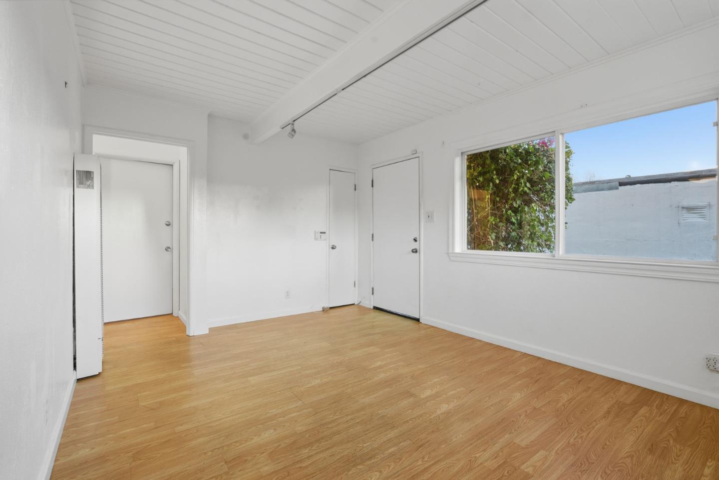 Detail Gallery Image 6 of 53 For 2350-2352 Sacramento St, Berkeley,  CA 94702 - – Beds | – Baths