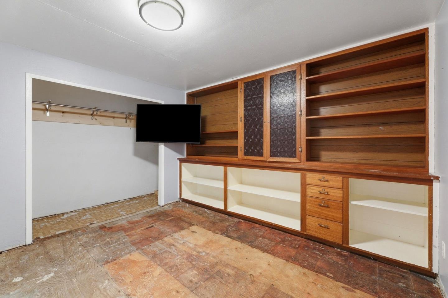 Detail Gallery Image 19 of 36 For 479 Dixon Rd, Milpitas,  CA 95035 - 5 Beds | 2 Baths