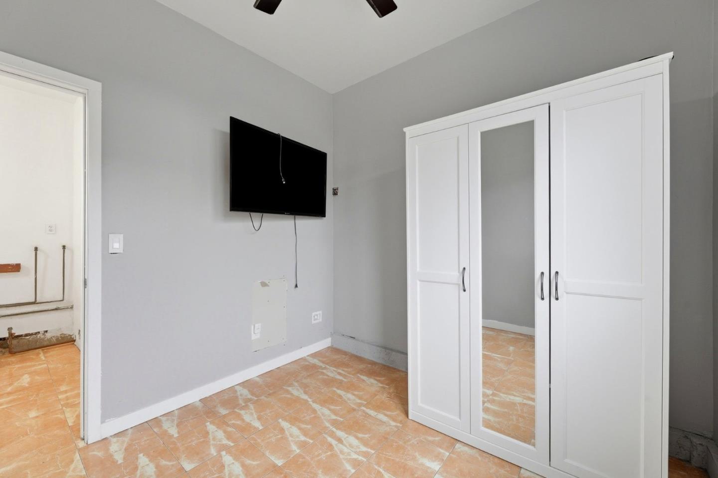 Detail Gallery Image 24 of 36 For 479 Dixon Rd, Milpitas,  CA 95035 - 5 Beds | 2 Baths