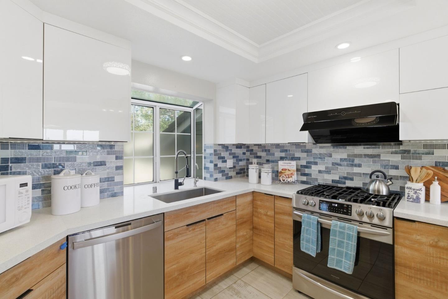 Photo #18: ML82034663 Listing: Photo #18