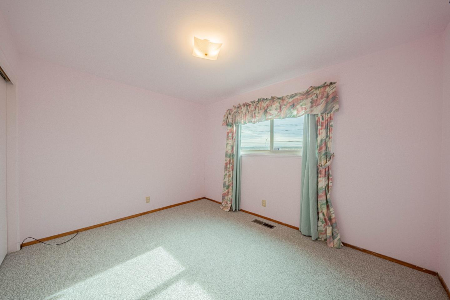 Detail Gallery Image 20 of 35 For 24 Saint Francis Way, Salinas,  CA 93906 - 3 Beds | 2 Baths