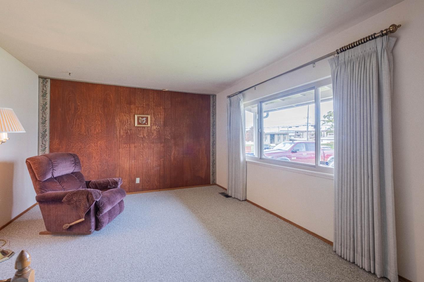 Detail Gallery Image 5 of 35 For 24 Saint Francis Way, Salinas,  CA 93906 - 3 Beds | 2 Baths