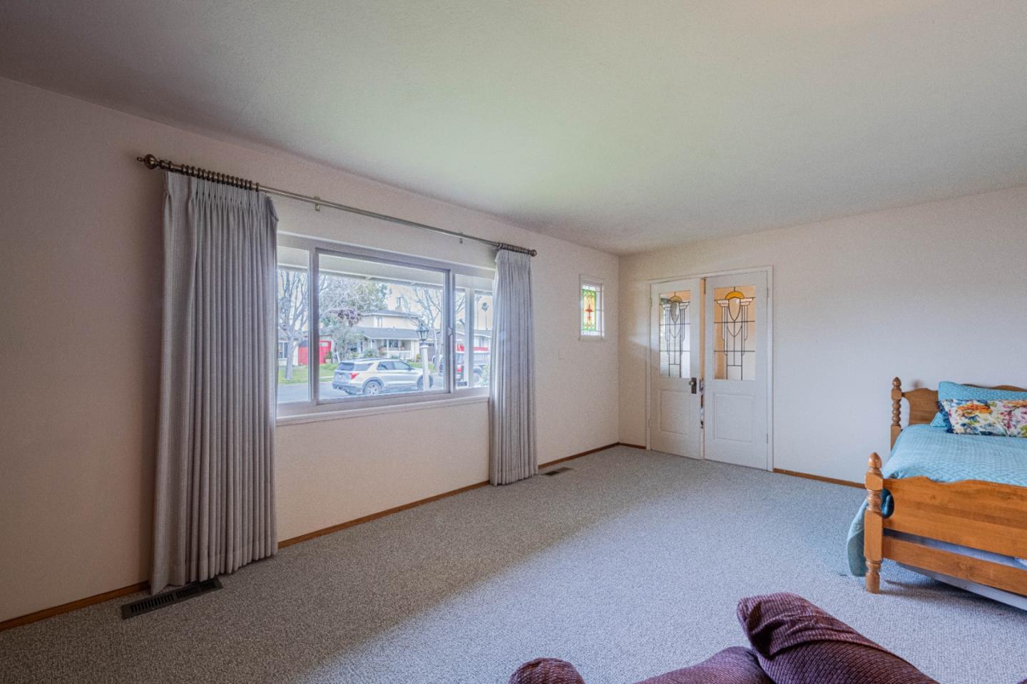 Detail Gallery Image 6 of 35 For 24 Saint Francis Way, Salinas,  CA 93906 - 3 Beds | 2 Baths